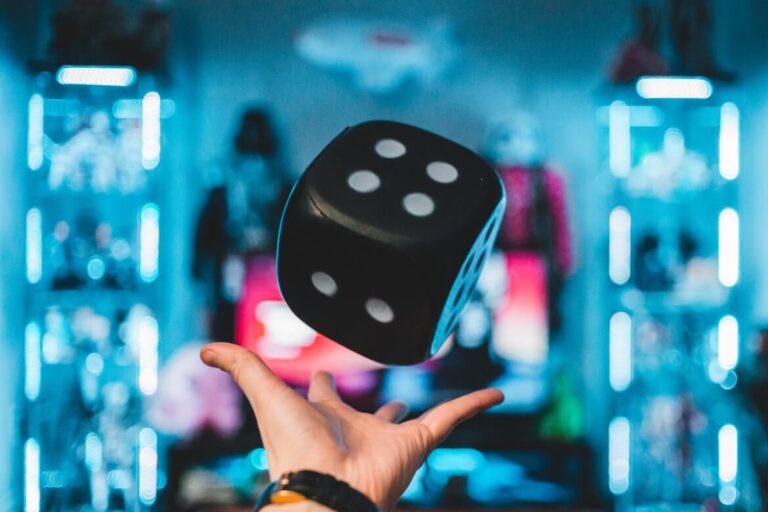 Dice Roll in the Online Casino - at Craps